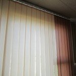 Жалюзи вертикальные 2-х цветные Лайн коричневый с бежевым под заказ в Бобруйске